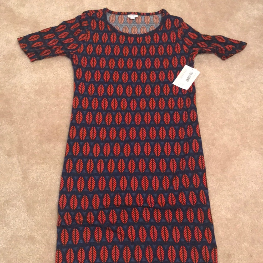 Large Julia Lularoe Dress with Leaf Print